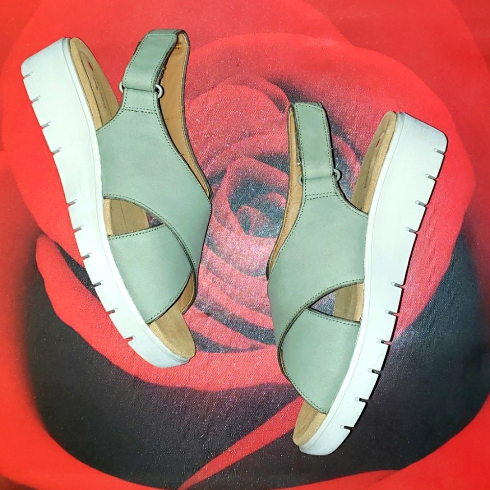 Unstructured Clarks